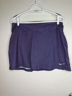 Nike Navy Geometric Golf Skort with Pink Accents Medium